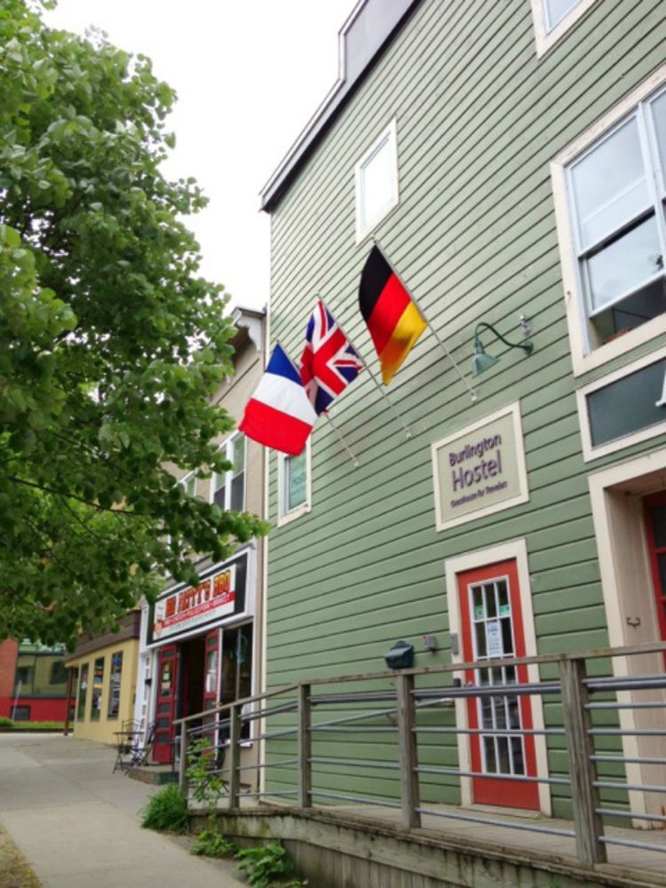 The Burlington Hostel Екстериор снимка